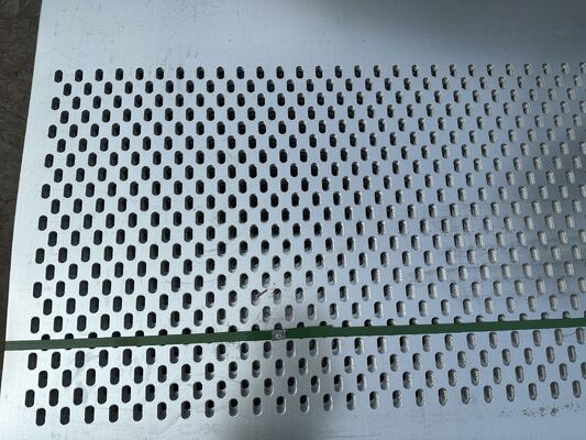 1500×2000mm Curved Perforated Steel Sheet For Store Decoration