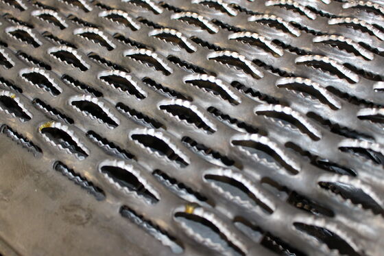 Engineering Perforated Metal Sheet Large Batch 3mm Aperture 304/316 Material