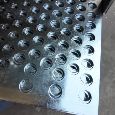 1mm Thick Plum Blossom Architecture Perforated Metal Sheet Decoration