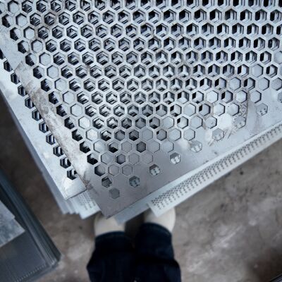 1000×2000mm Galvanized Perforated Sheet Balcony Anti fall Matting