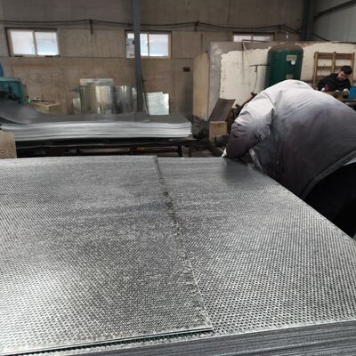 Silver Decoration Architectural Perforated Metal Panels Round Holeshape