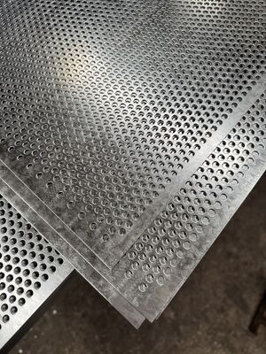 1mm Thick Galvanized Steel Grating For Mechanical Heat Dissipation Shield