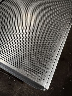 5mm Thick Galvanized Metal Grating High Load Bearing Galvanised Walkway Grating
