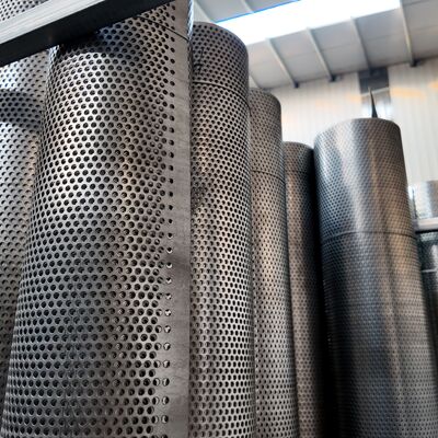 304 Stainless Steel Bar Grating With Round Holes For Fish Ponds