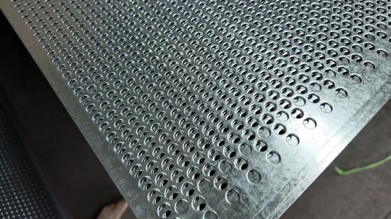 0.8mm Thick 1.5mm Aperture Galvanized Perforated Sheet