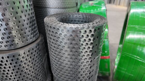 1.5mm Thick Stainless Steel Perforated Drum Cylinder Perforated Mesh Screen