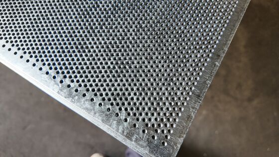 0.6mm Aperture Stainless Steel Perforated Mesh Filter Plate
