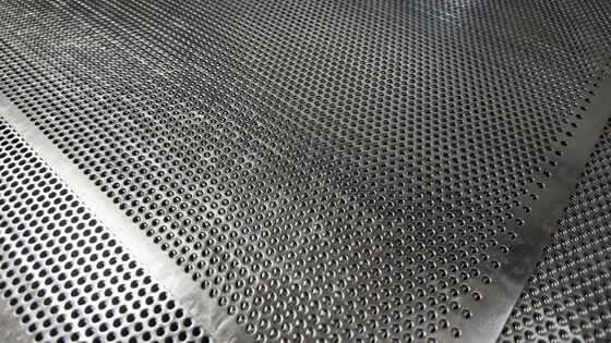 Custom Size Perforated Metal Sheet Anti-noise Perforated Mesh For Machine Protection