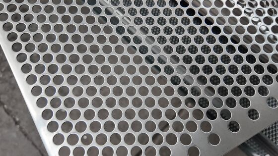 Galvanized Punched Metal Panel Industrial Perforated Mesh For Fence or Filter