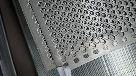 Galvanized Punched Metal Panel Industrial Perforated Mesh For Fence or Filter