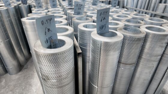 0.5mm Thick Perforated Mesh Roll For Speaker Cabinet Cover
