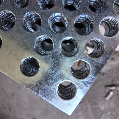 6061 / 5052 Round Hole Aluminum Perforated Sheet For Storefront Decoration